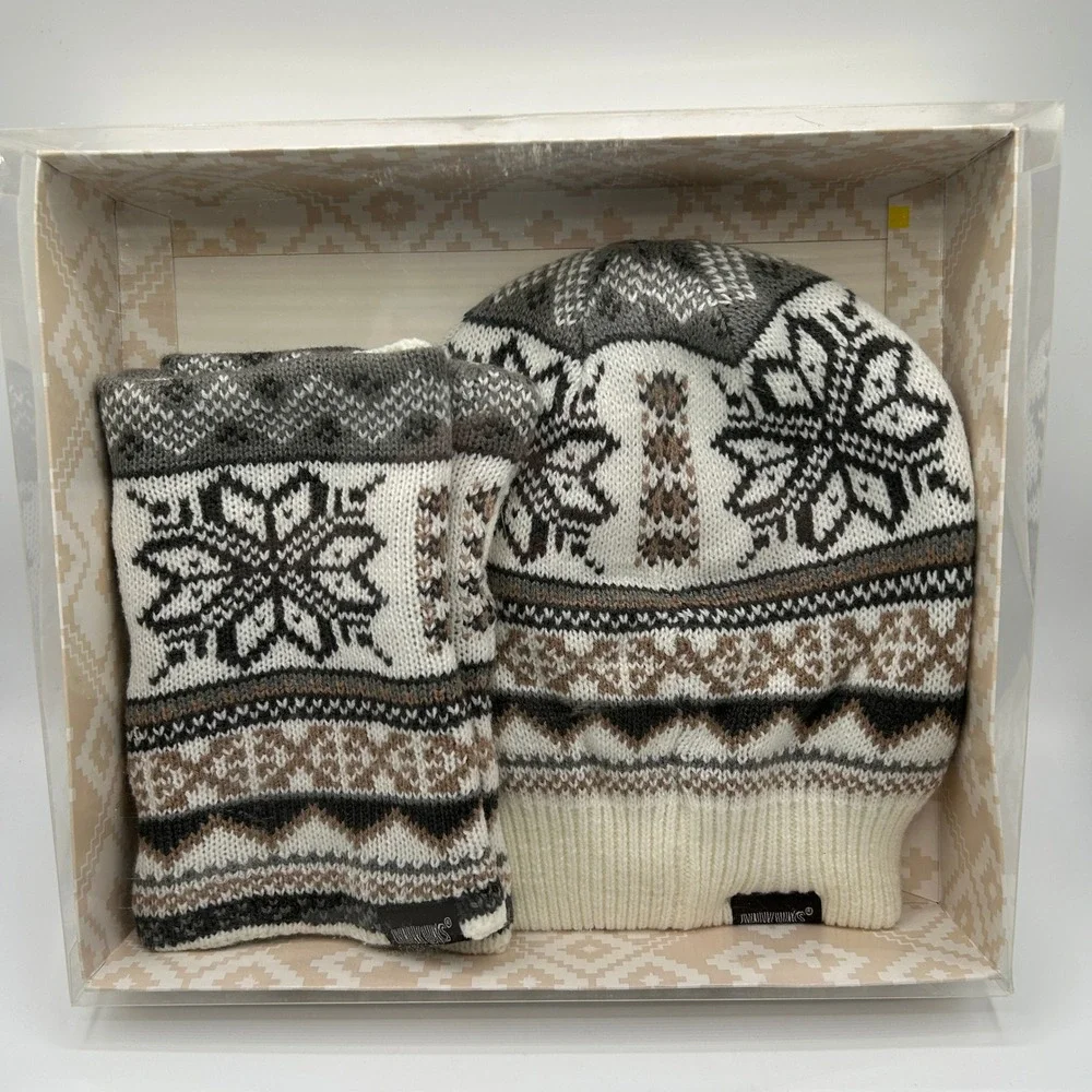 Muk Luks Fair Isle Beanie and Fingerless Wristwarmer Set NEW OPEN BOX Winter